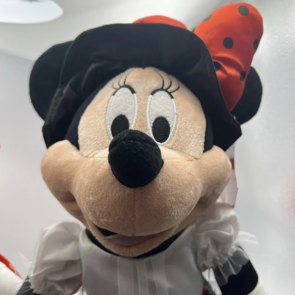 Disney Mickey Mouse Vampire & Minnie Mouse Witch Halloween 20 Inch Door Greeters